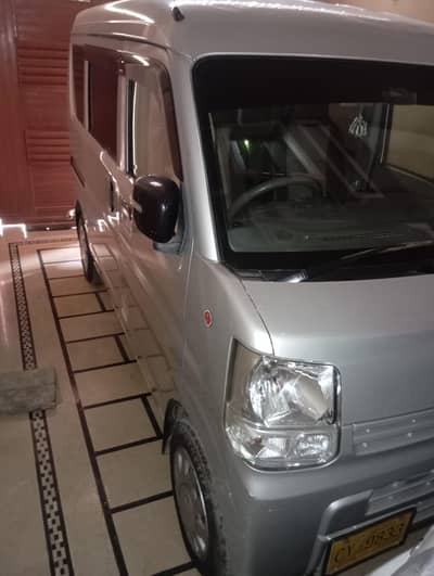 Nissan Clipper 2015