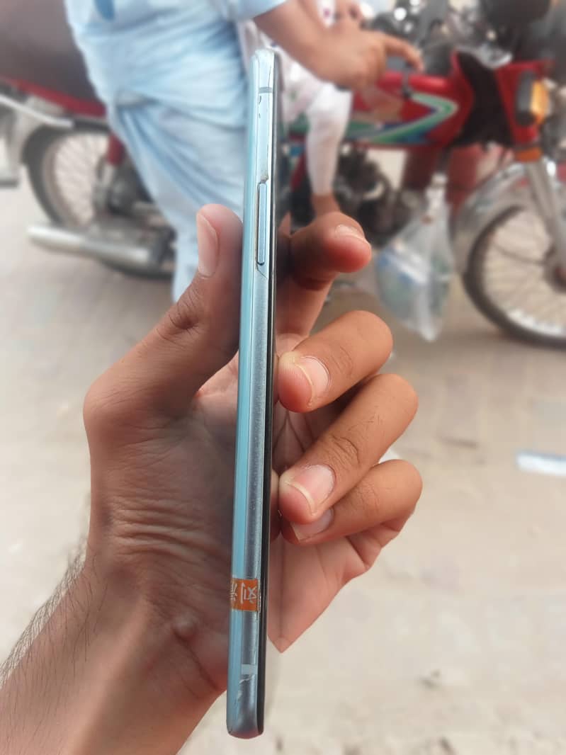 OnePlus 9r 3