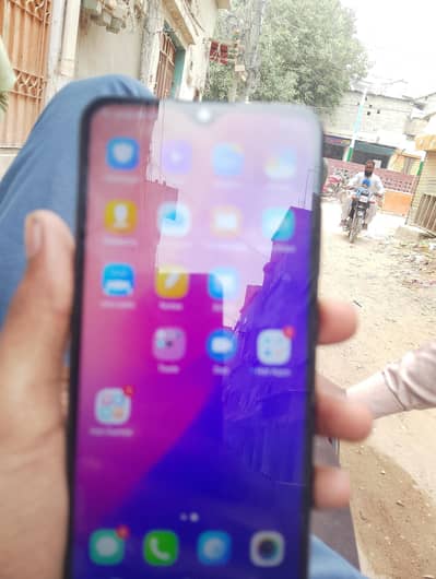 Vivo ram 2.32 battery time good condition 10.8 location godhra karachi