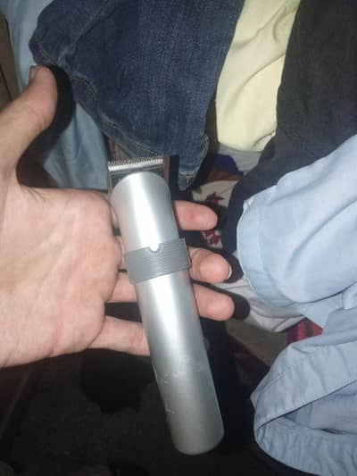 used mouse, keyboard, headphones and 4 repairable trimmers for sale