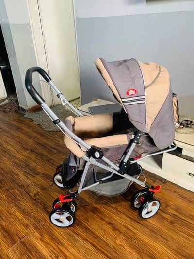 Imported bright star pram/stroller in excellent condition