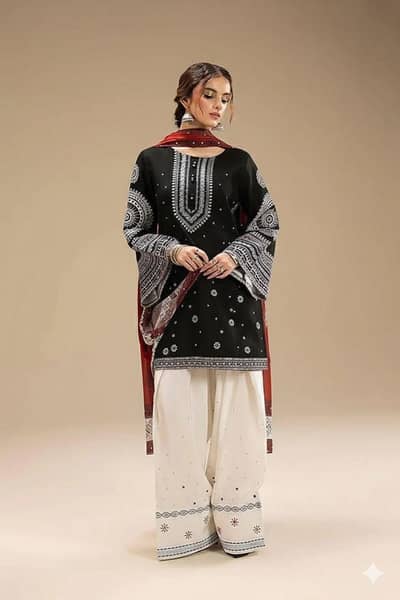 SUMMER LAWN COLLECTION