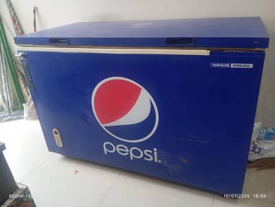 D FREEZER PEPSI - 8/10 CONDITION