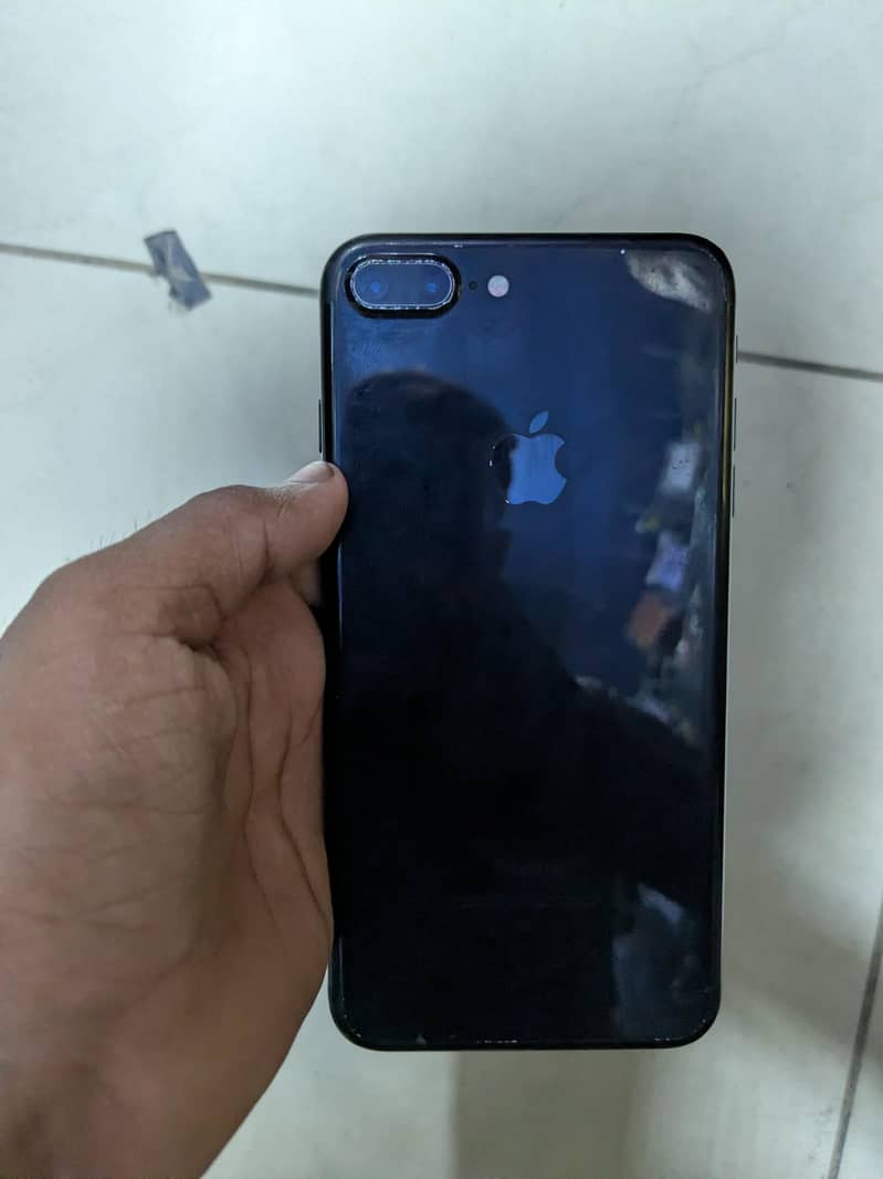 Apple iPhone 7 Plus 0