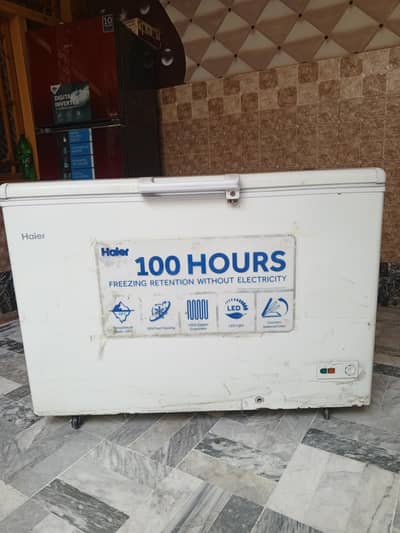 Jamboo size freezer use like new urgent sale