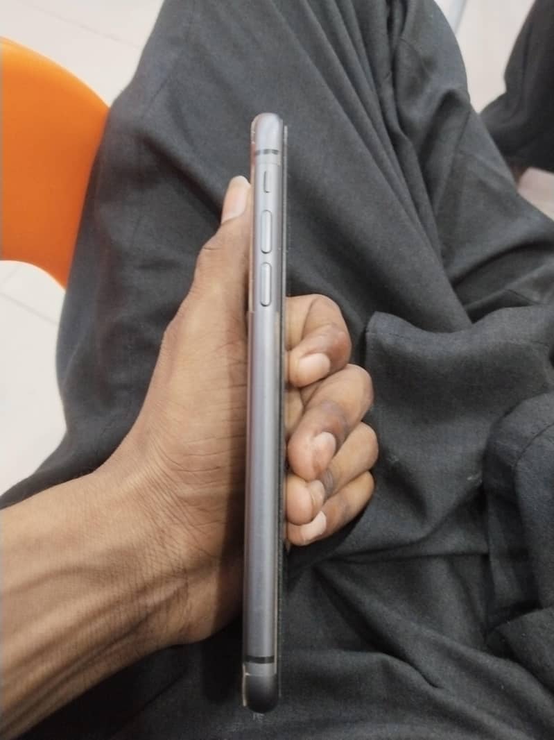 Apple iPhone 11 1