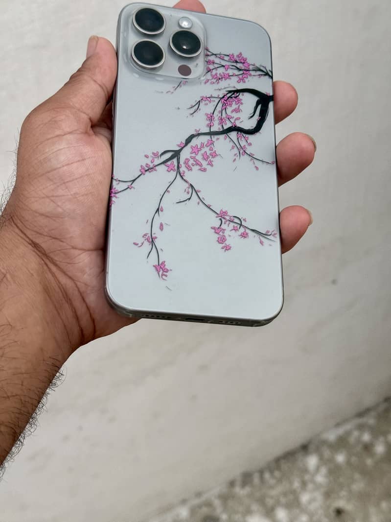 Apple iPhone 15 Pro Max 7