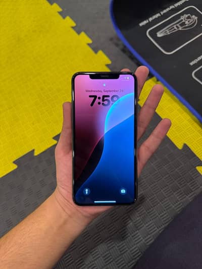 Apple iPhone 11 Pro Max jv