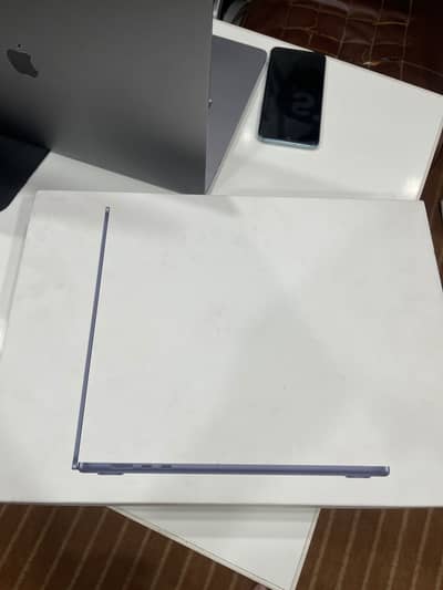 MacBook Air 2025 M4 Chip 15Inch Non Active