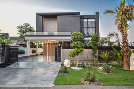 FULL FURNISHED ONE KANAL BRAND NEW LUXURY MODREN BUNGALOW FOR SALE IN DHA PHASE 6