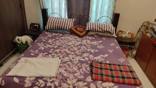 rot iron bed