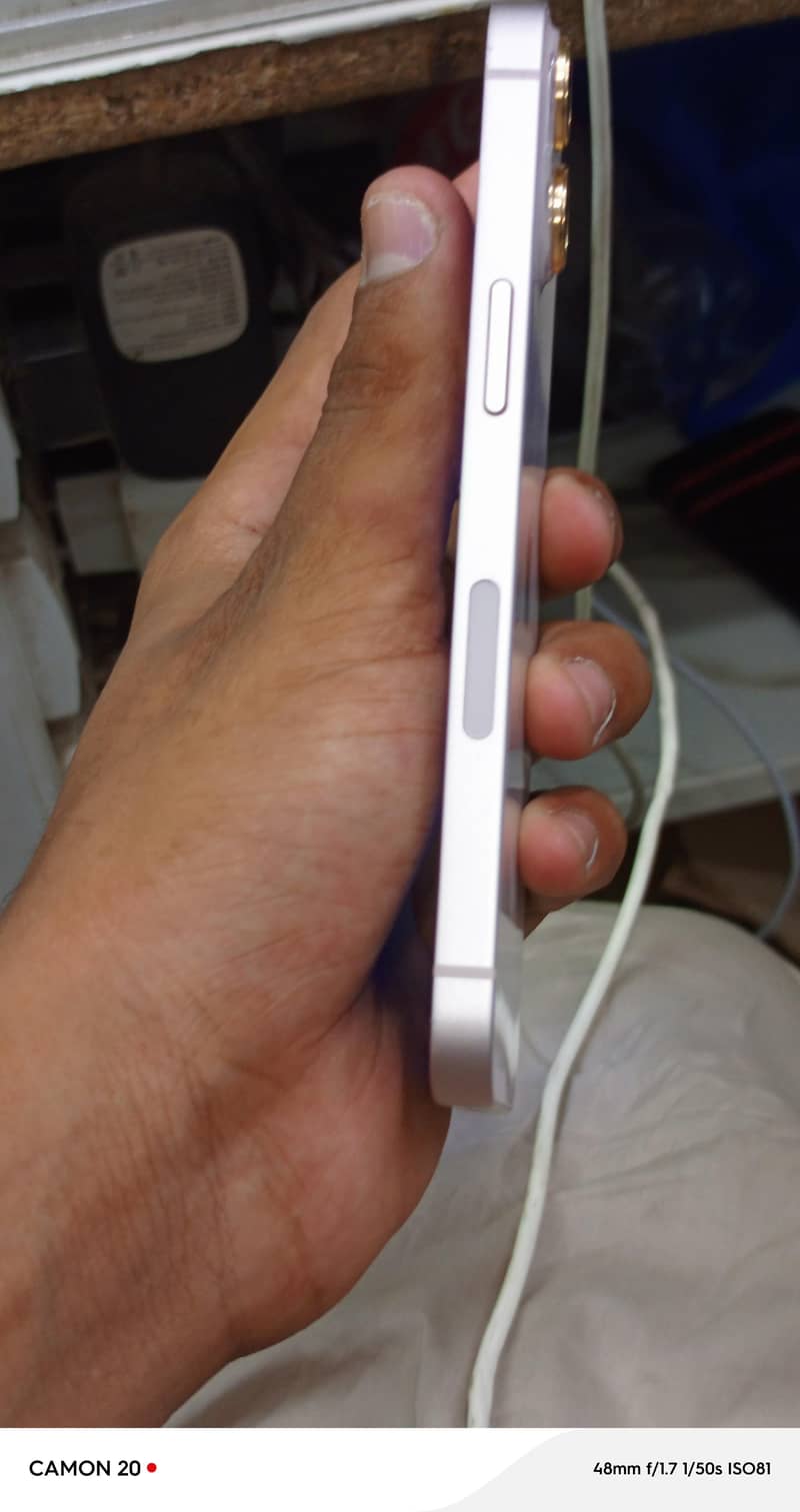 Apple iPhone 13 3