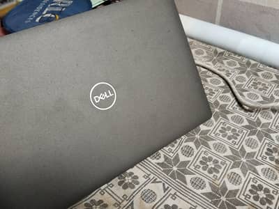 Dell laptop i7 8gernation