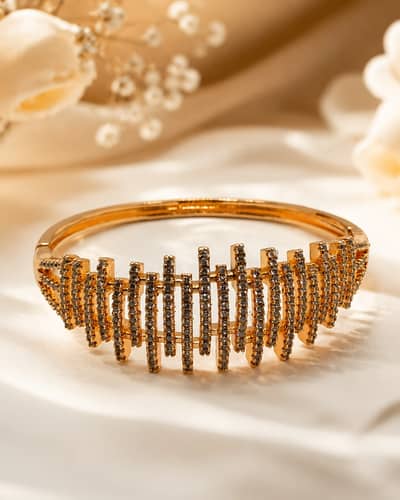 Luxury Gold Plated Crystal Cuff Bangle for Women