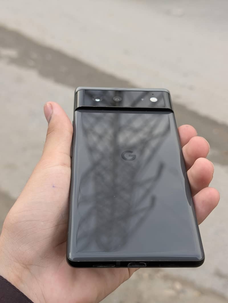 Google Pixel 6 4
