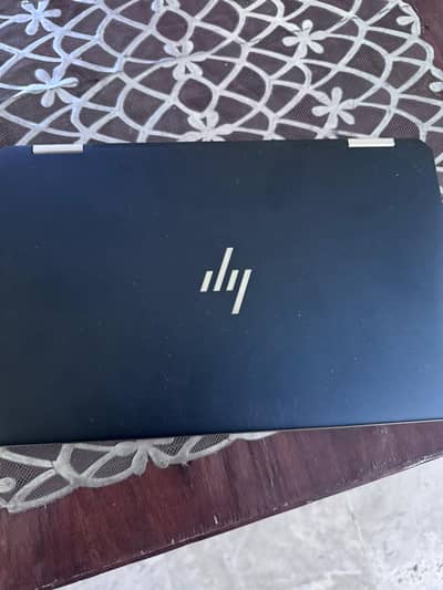 hp spectre golden black