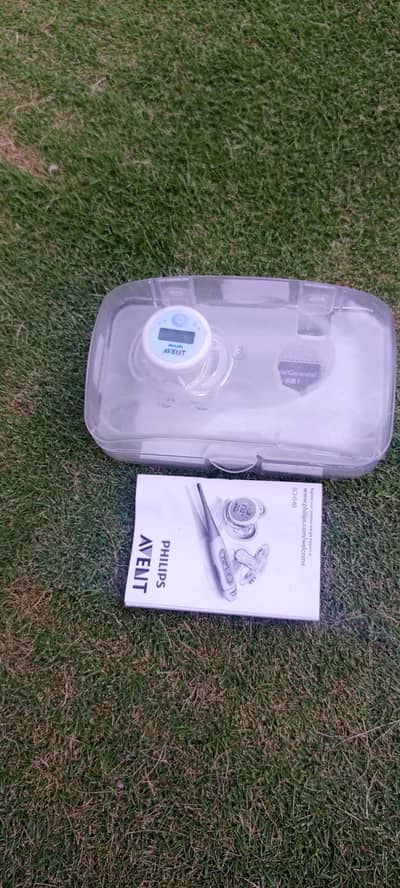 AVENT Digital Pacifier thermometer