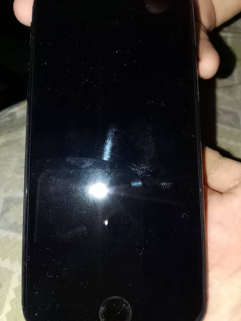 iPhone 7 4