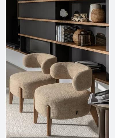 bedroom chairs with coffee table