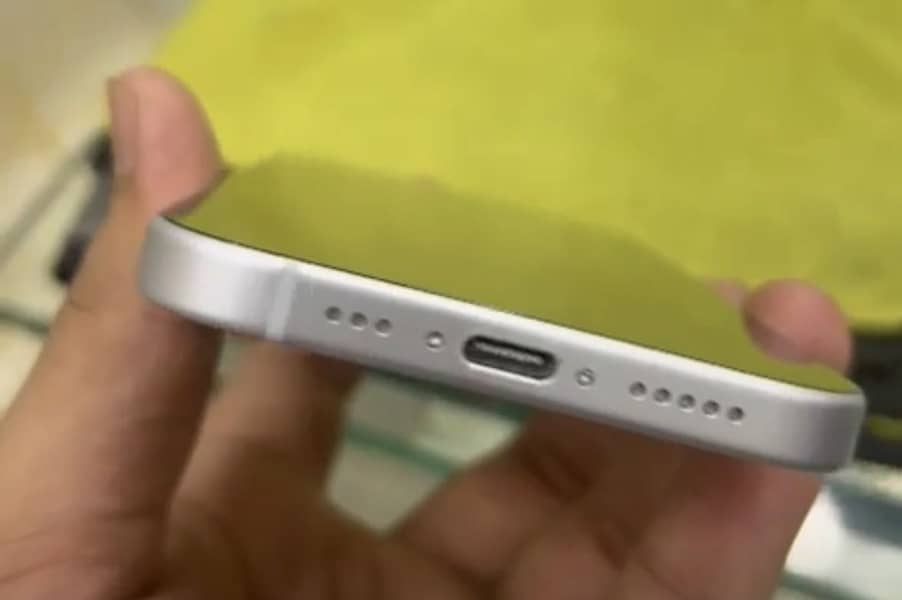 iPhone 15jv 1