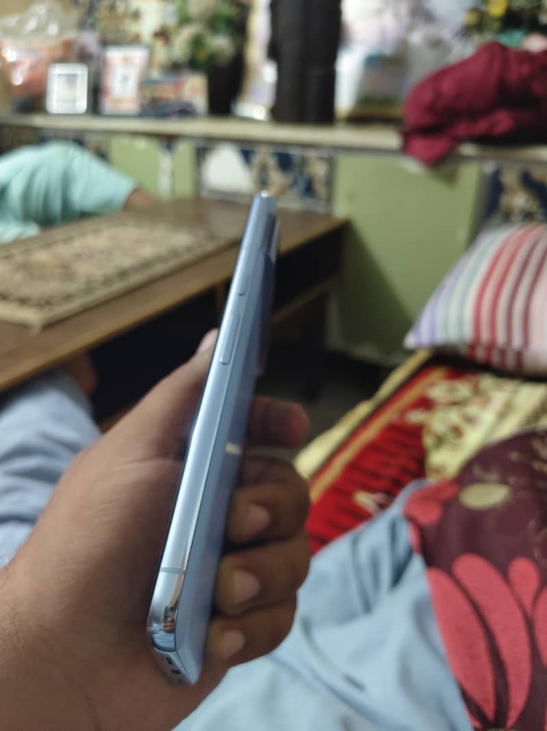 Google Pixel 8 Pro 2