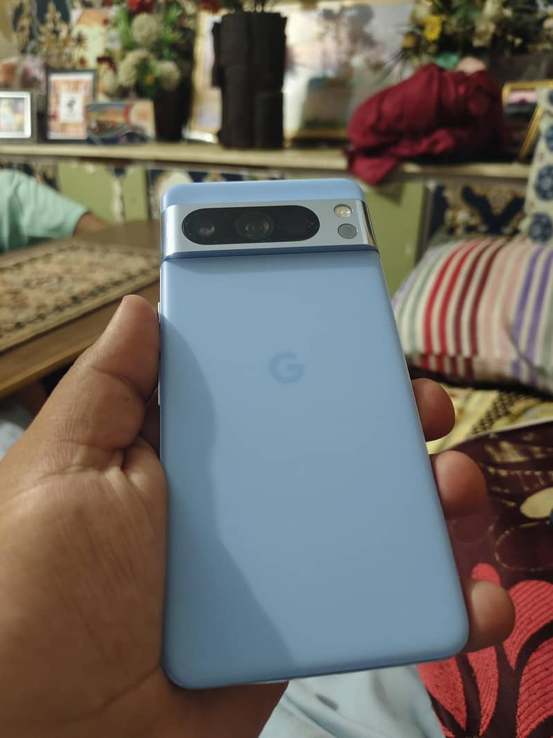 Google Pixel 8 Pro 4