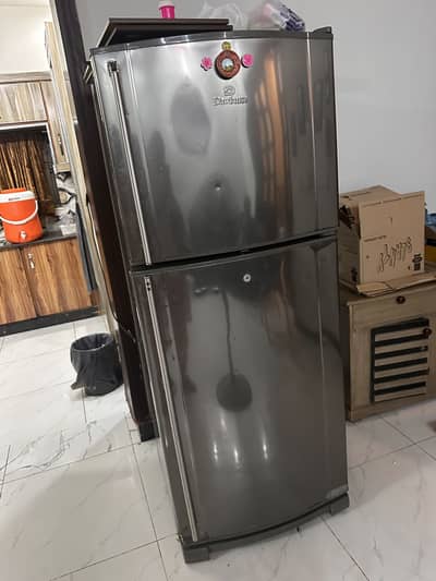 Dawlance fridge for sale