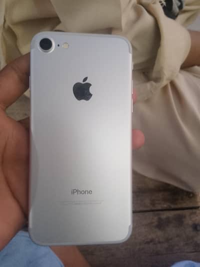 Apple iPhone 7