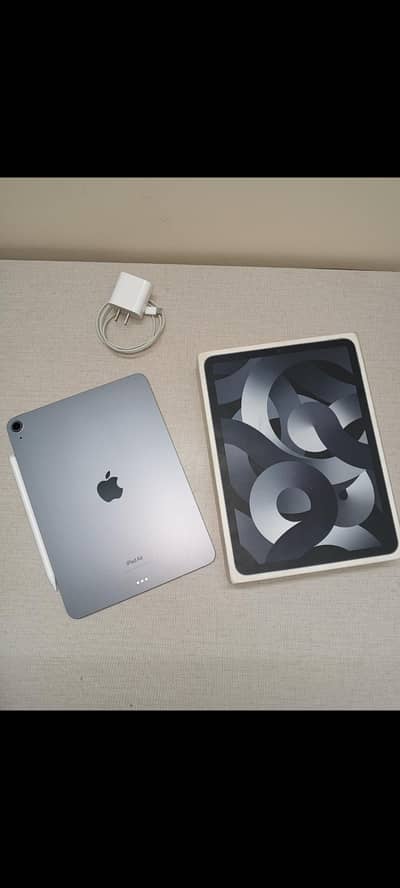 iPad Air 5th gen M1 | 256GB | with Box