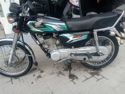 Honda 125 model 2022/2023 nmbr All Punjab bio on the spot