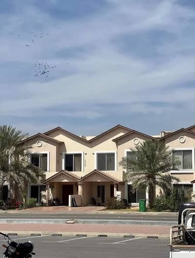 3 Bed DDL 152sq Yd Villa FOR SALE At Precicnt-11A (All Amenities Nearby) Heighted Location Investor Rates