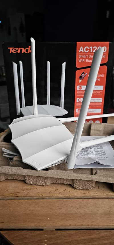 Tenda Router 5g supporter Ac1200