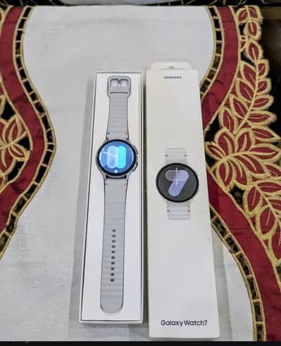 Samsung Galaxy watch 7 44mm Full box for sale