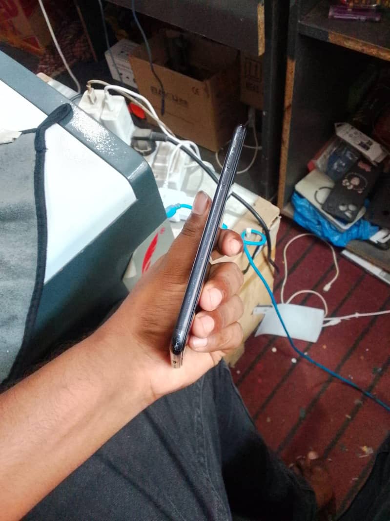 Apple iPhone 7 Plus 3