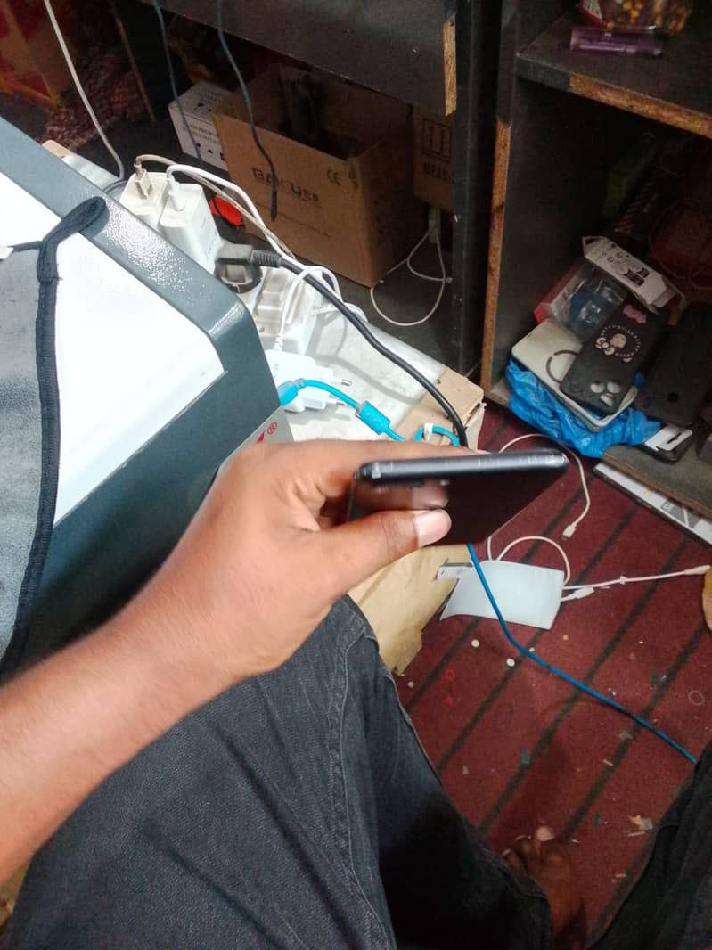 Apple iPhone 7 Plus 4