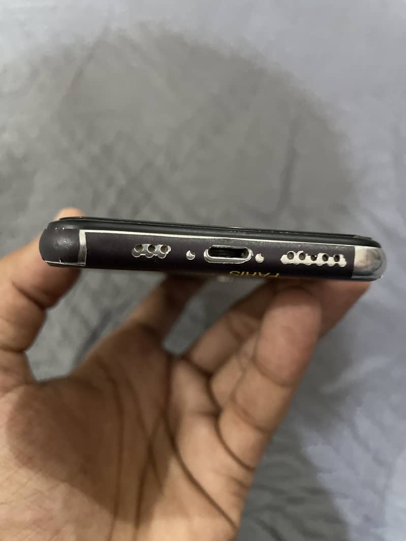 Apple iPhone X 6