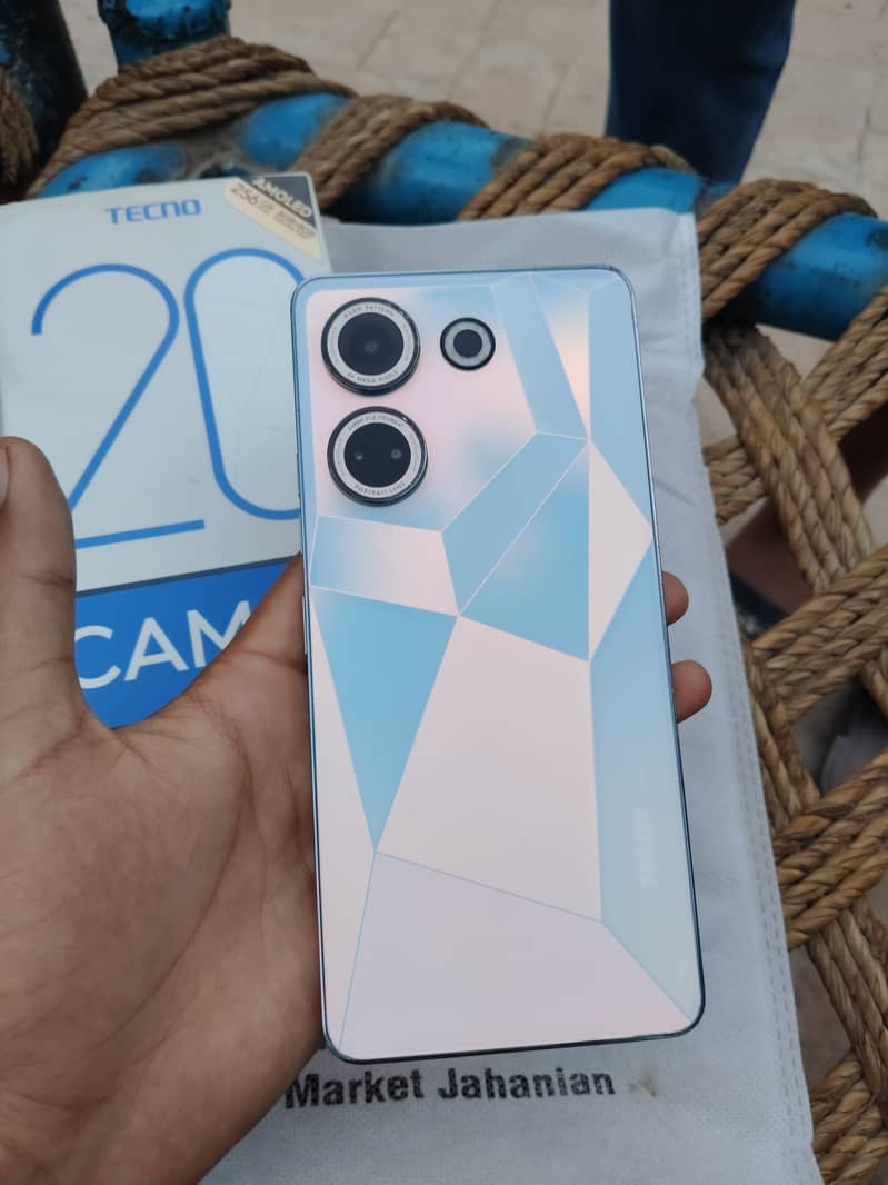 Tecno CAMON 20 3