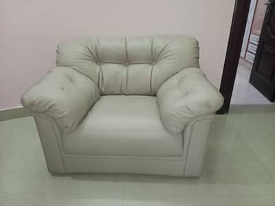 6 seater sofa and 3 table full sofa set for sel Whatsapp no03049489084