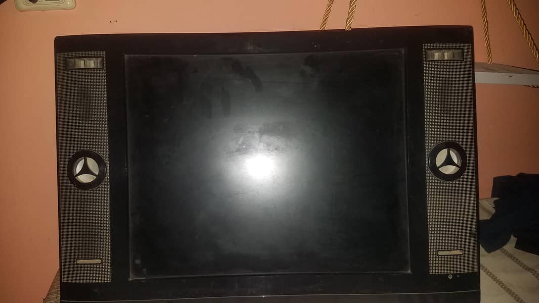 LCD TV 1