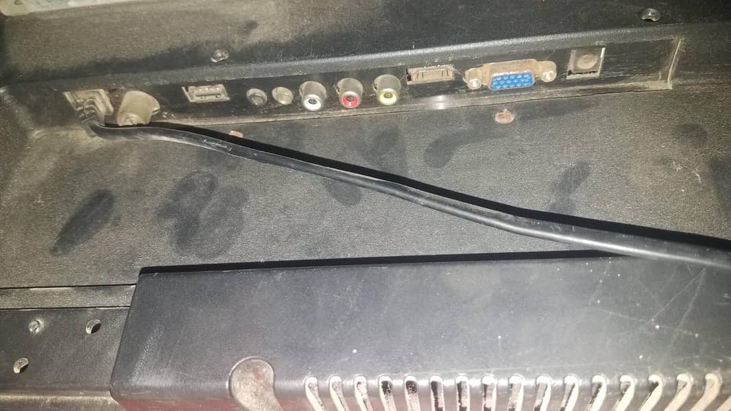 LCD TV 2