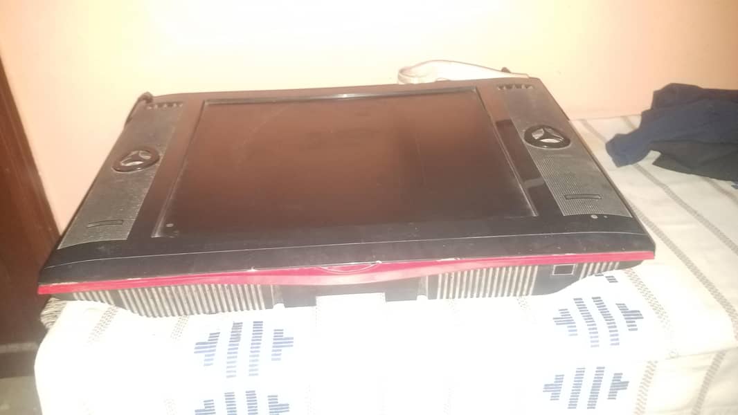 LCD TV 3