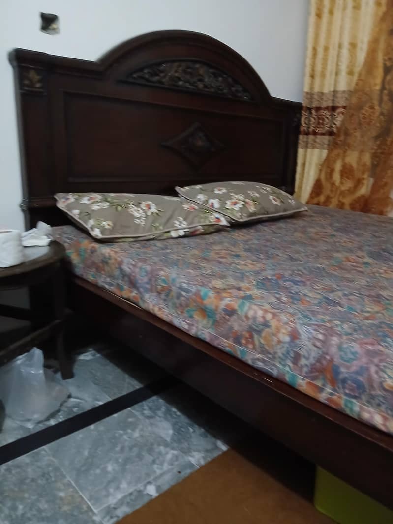 king bed 1