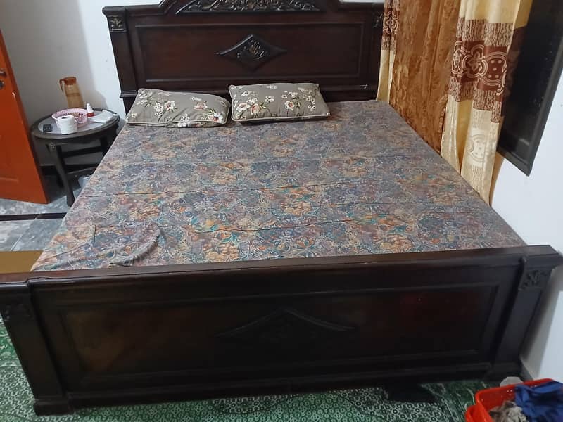 king bed 2