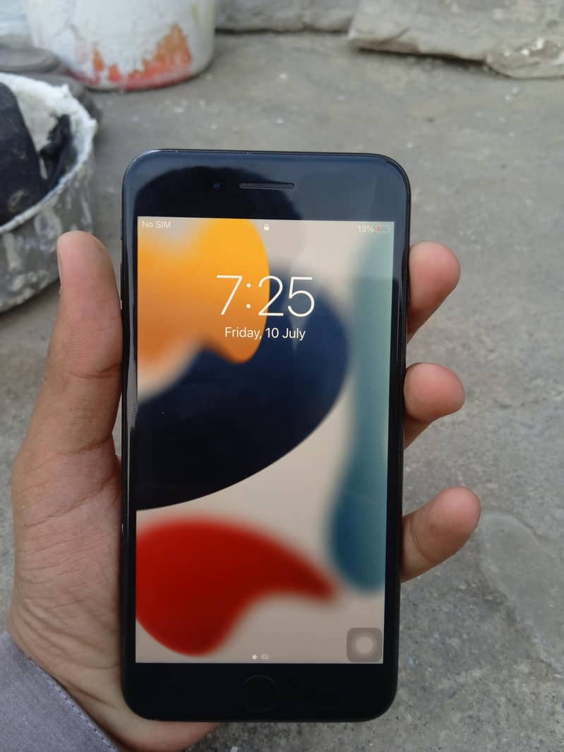 Apple iPhone 7 Plus 2