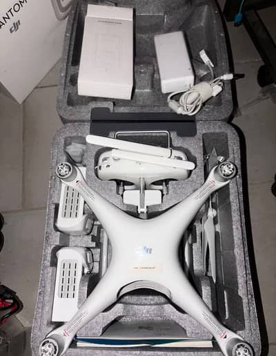 DJI Phantom 4
