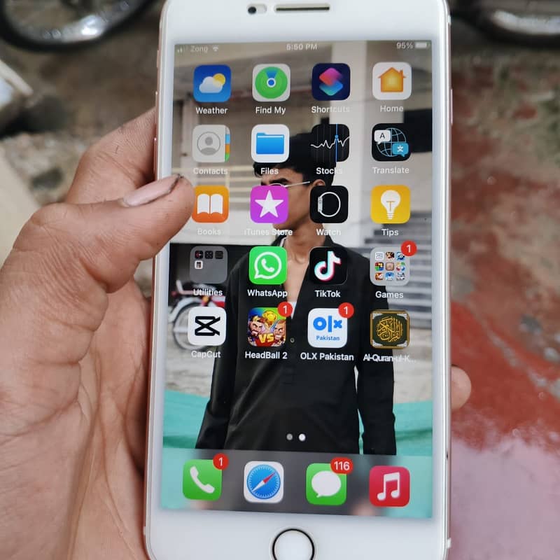Apple iPhone 7 Plus 1