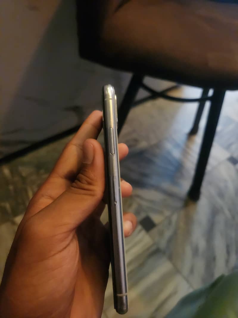Apple iPhone X 2
