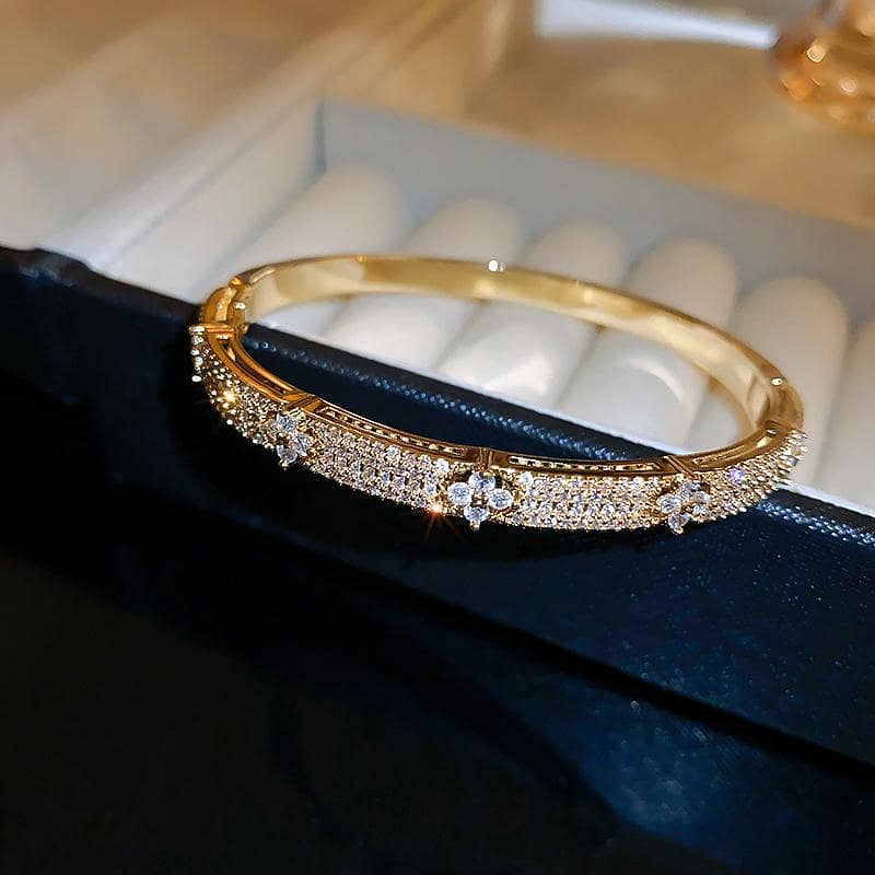 bracelet 9