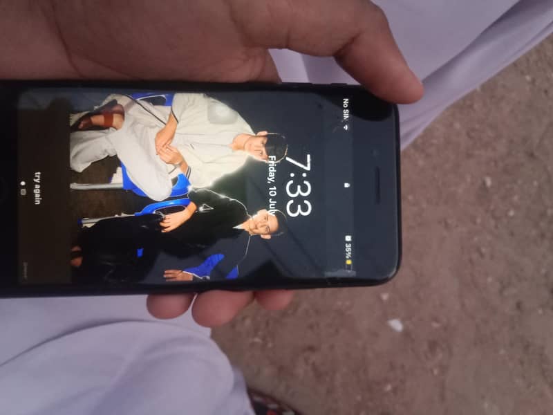 Apple iPhone 7 Plus 1