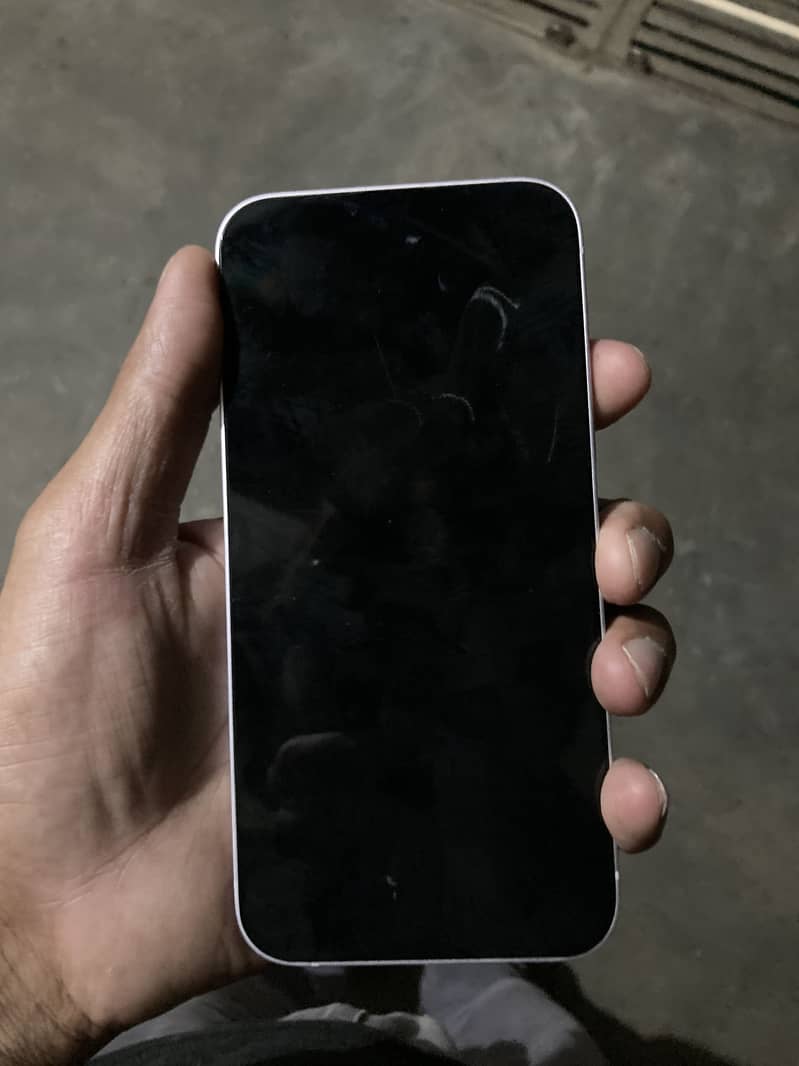 Apple iPhone 14 plus 3